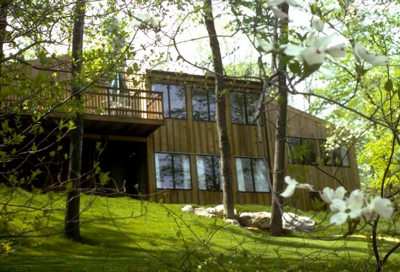 ../Images/Apple Valley Back.jpg